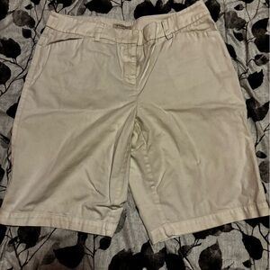 Jones New York Off-White Shorts